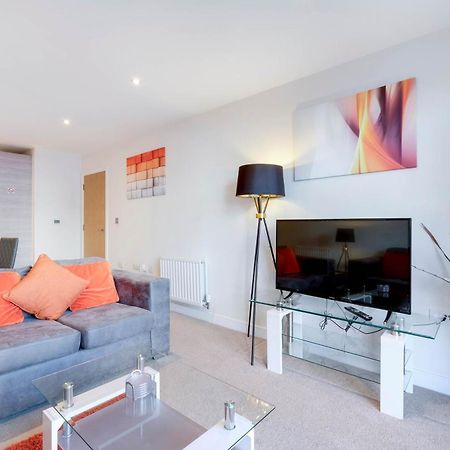 Alder House Serviced Apartment Maidenhead By 360Stays ภายนอก รูปภาพ