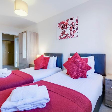 Alder House Serviced Apartment Maidenhead By 360Stays ภายนอก รูปภาพ
