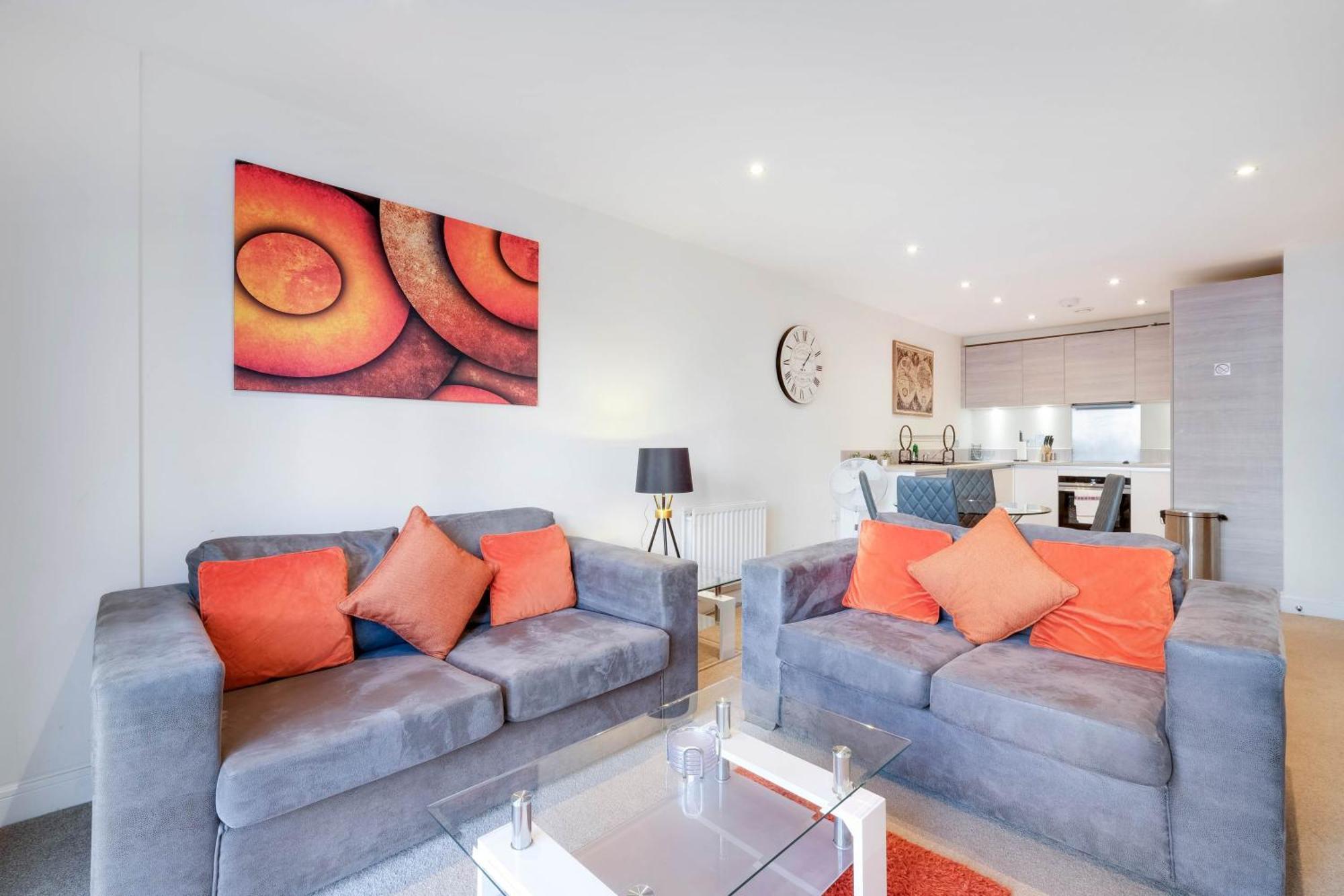 Alder House Serviced Apartment Maidenhead By 360Stays ภายนอก รูปภาพ