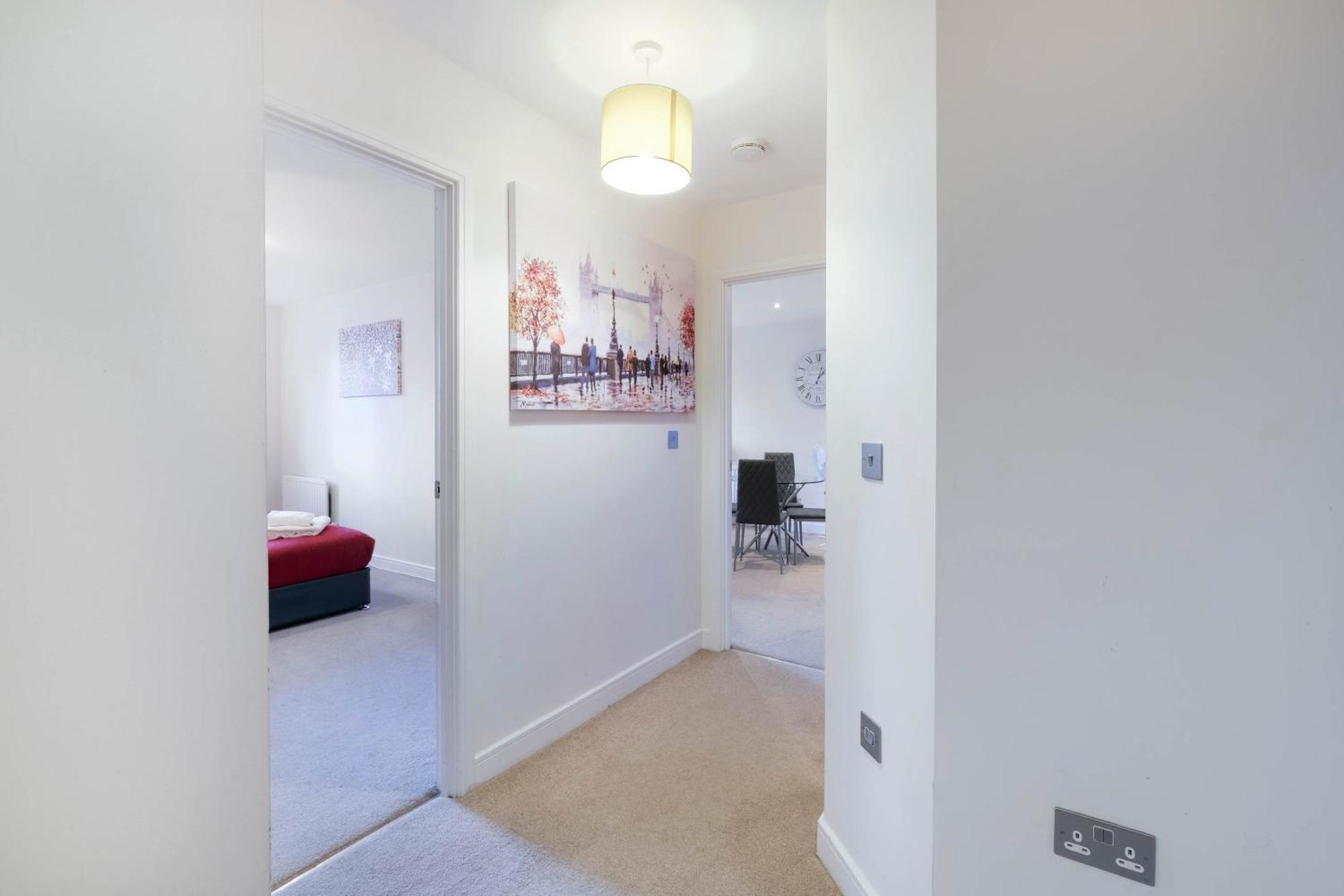 Alder House Serviced Apartment Maidenhead By 360Stays ภายนอก รูปภาพ